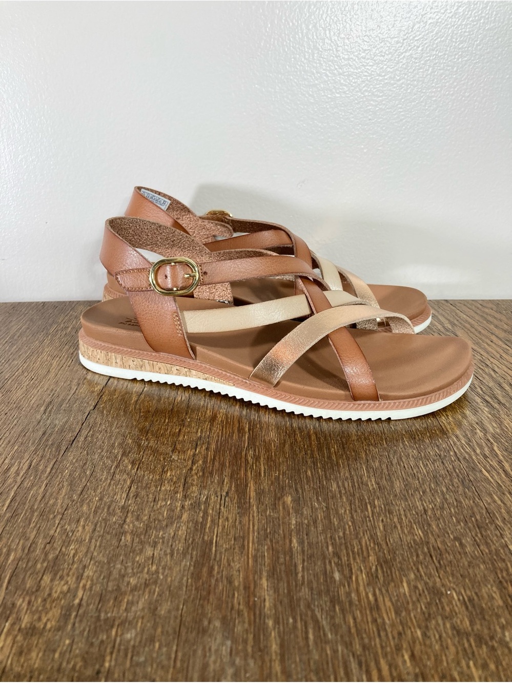 NWT Skechers Bobs Desert Kiss Low-Peak Sandal Women’s Size 5.5 Chestnut